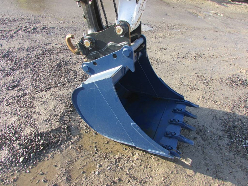 Bobcat E 88 R2 Minibagger 72.500 EUR - Mini excavator: Foto 3 Bobcat E 88 R2 Minibagger 72.500 EUR - Mini excavator: Foto 3