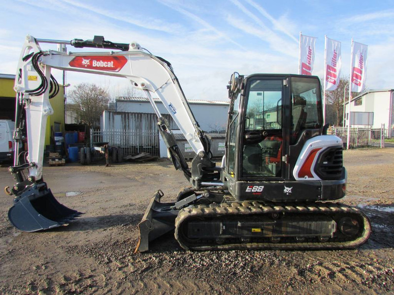 Bobcat E 88 R2 Minibagger 72.500 EUR - Mini excavator: Foto 1 Bobcat E 88 R2 Minibagger 72.500 EUR - Mini excavator: Foto 1