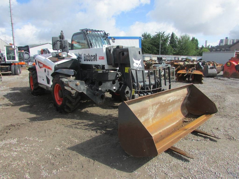 Bobcat T 35.130 SB Teleskoplader 47.500 EUR - Stivuitor telescopic: Foto 4 Bobcat T 35.130 SB Teleskoplader 47.500 EUR - Stivuitor telescopic: Foto 4