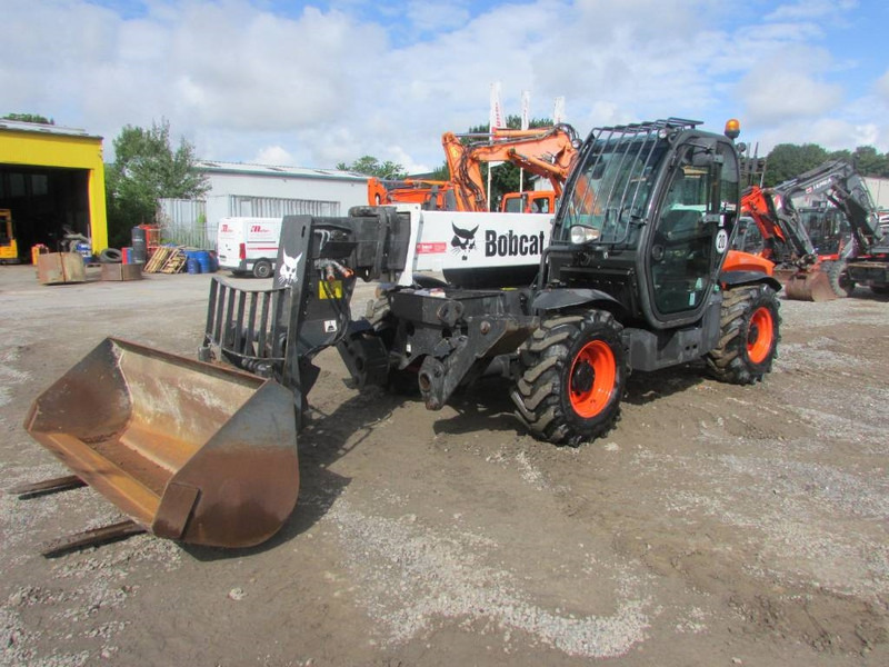 Bobcat T 35.130 SB Teleskoplader 47.500 EUR - Stivuitor telescopic: Foto 2 Bobcat T 35.130 SB Teleskoplader 47.500 EUR - Stivuitor telescopic: Foto 2