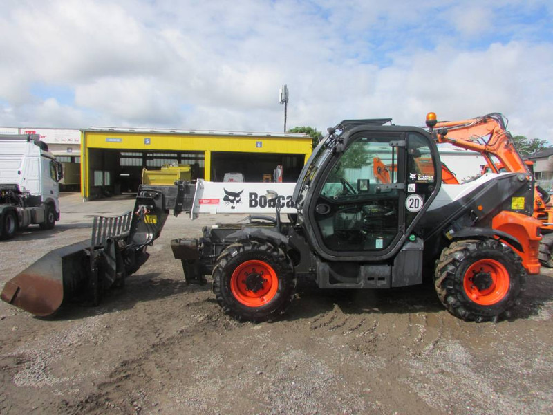 Bobcat T 35.130 SB Teleskoplader 47.500 EUR - Stivuitor telescopic: Foto 1 Bobcat T 35.130 SB Teleskoplader 47.500 EUR - Stivuitor telescopic: Foto 1