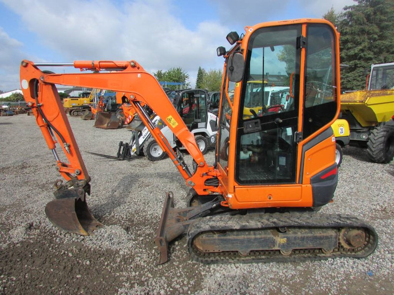 Kubota U 27-4 Minibagger 20.000 EUR - Mini excavator: Foto 2 Kubota U 27-4 Minibagger 20.000 EUR - Mini excavator: Foto 2