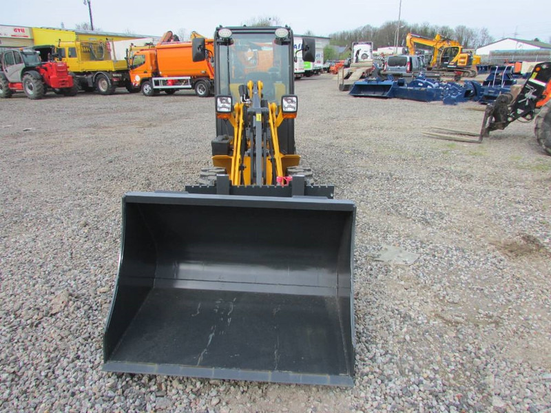 Schäffer 2428 SLT Schmalspur Radlader 32.500 Schaeffer - Încărcător frontal pe pneuri: Foto 4 Schäffer 2428 SLT Schmalspur Radlader 32.500 Schaeffer - Încărcător frontal pe pneuri: Foto 4