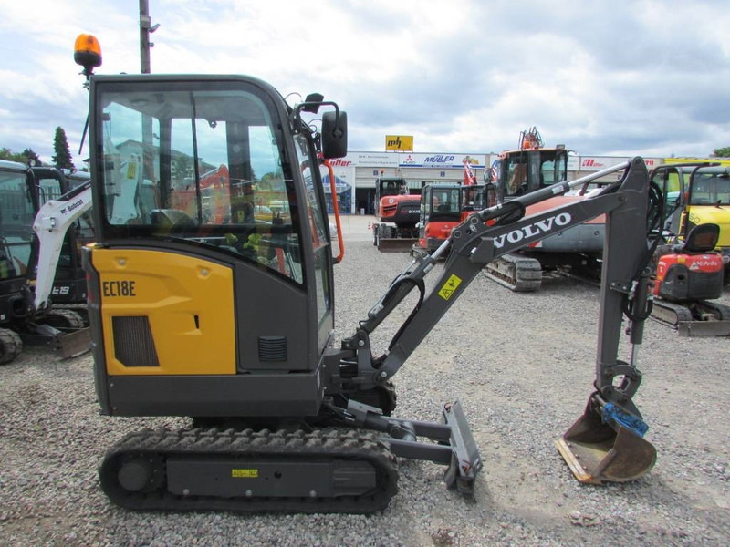 Volvo EC 18 E Minibagger 23.500 EUR - Mini excavator: Foto 4 Volvo EC 18 E Minibagger 23.500 EUR - Mini excavator: Foto 4