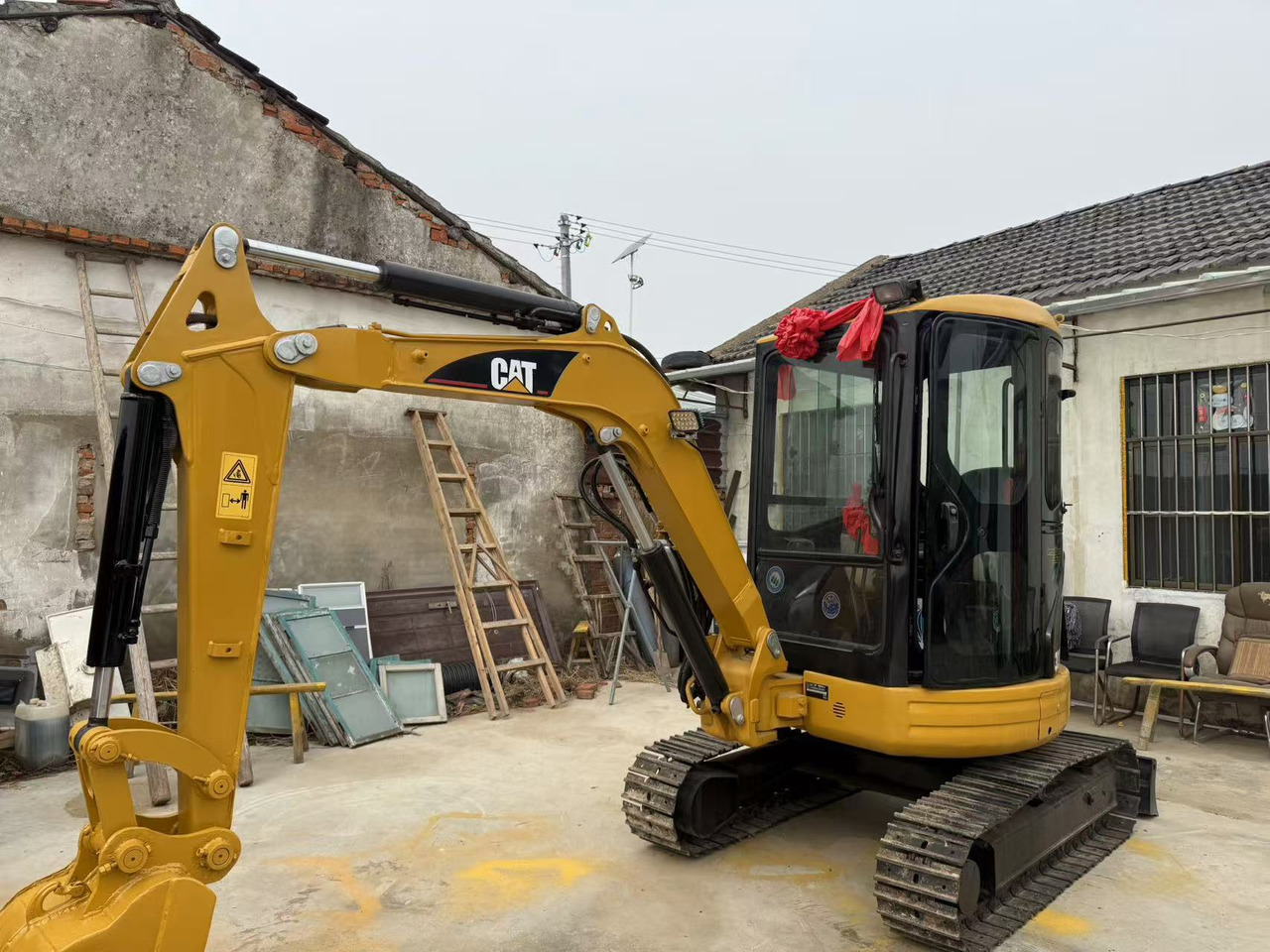 CATERPILLAR 303CR - Mini excavator: Foto 1 CATERPILLAR 303CR - Mini excavator: Foto 1