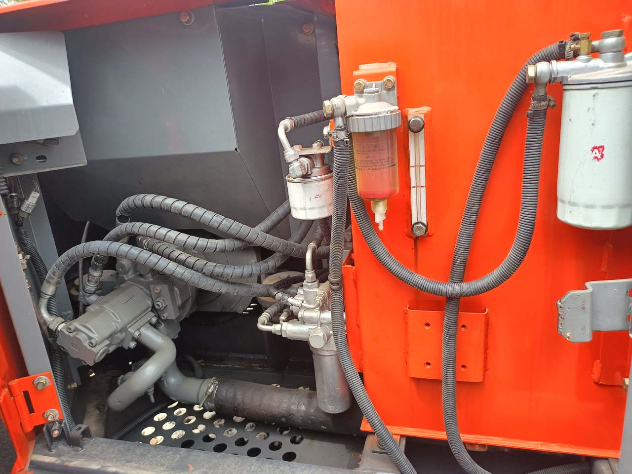 HITACHI ZX60 - Mini excavator: Foto 2 HITACHI ZX60 - Mini excavator: Foto 2