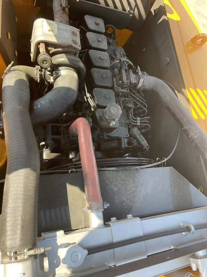 Excavator pe roţi Hyundai 210W-9: Foto 8