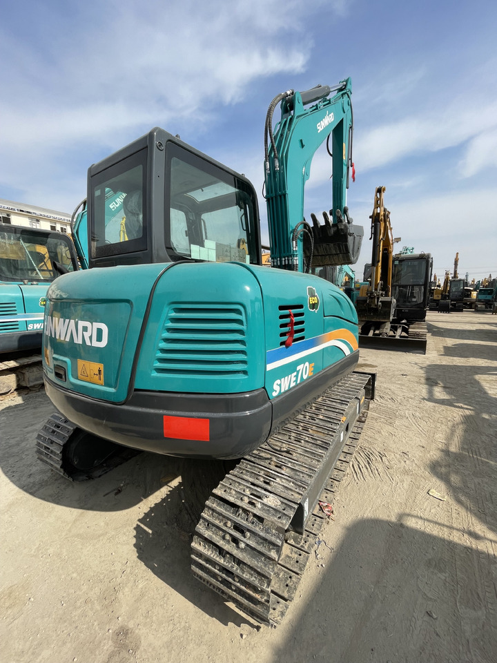SUNWARD SWE70E - Excavator pe şenile: Foto 2 SUNWARD SWE70E - Excavator pe şenile: Foto 2