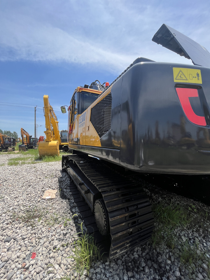 Volvo EC300DL - Excavator pe şenile: Foto 4 Volvo EC300DL - Excavator pe şenile: Foto 4