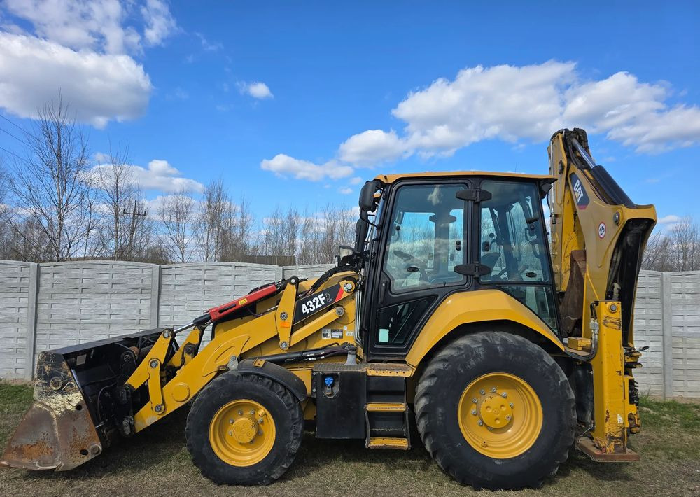 Caterpillar - Buldoexcavator: Foto 5 Caterpillar - Buldoexcavator: Foto 5