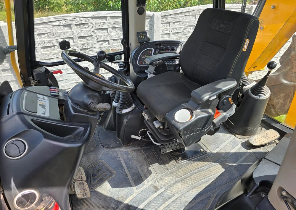 JCB - Buldoexcavator: Foto 3 JCB - Buldoexcavator: Foto 3