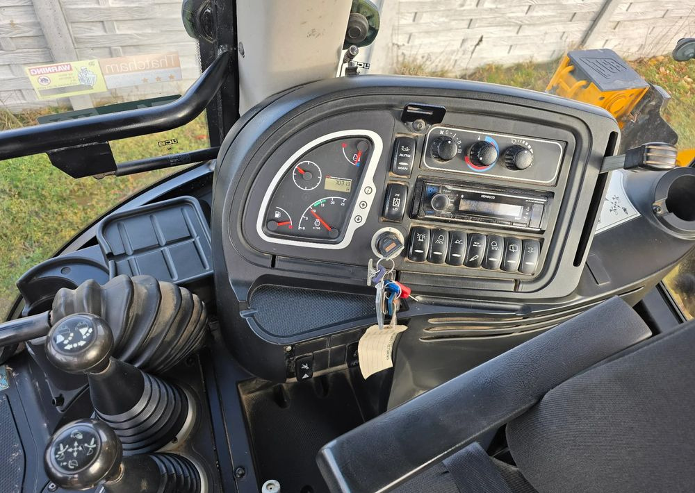 JCB - Buldoexcavator: Foto 4 JCB - Buldoexcavator: Foto 4