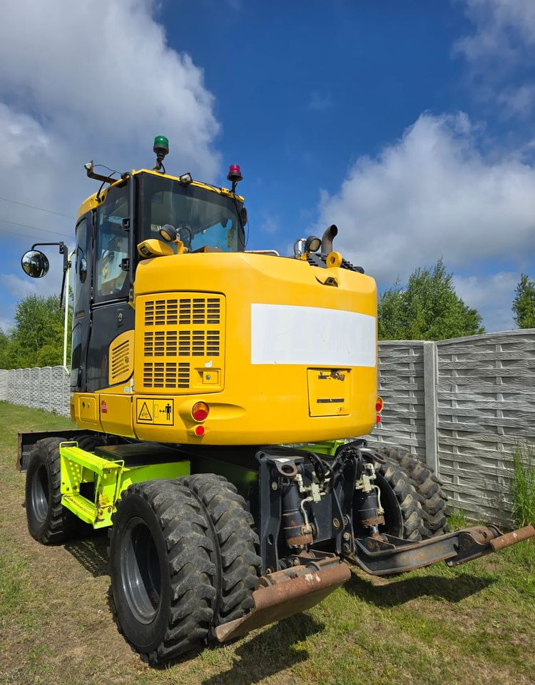 Komatsu - Excavator pe roţi: Foto 3 Komatsu - Excavator pe roţi: Foto 3