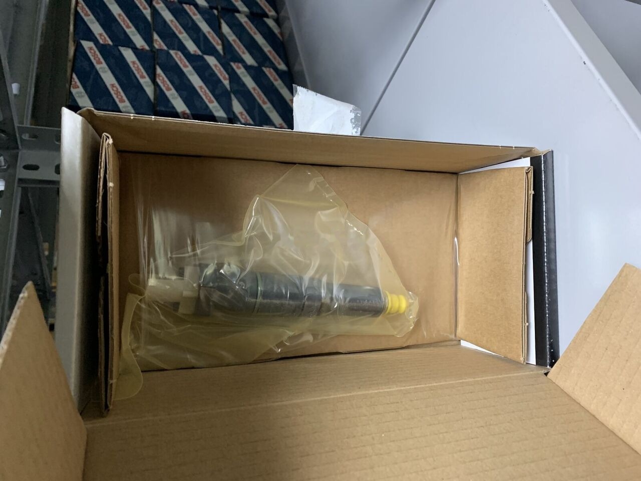 Delphi BEBJ1D03001 DAF Daf series truck - Injector pentru Camion: Foto 3 Delphi BEBJ1D03001 DAF Daf series truck - Injector pentru Camion: Foto 3