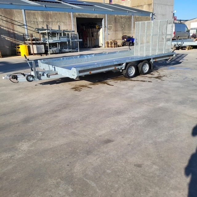 HULCO TERRAX-2 - Remorcă transport agabaritic: Foto 1 HULCO TERRAX-2 - Remorcă transport agabaritic: Foto 1