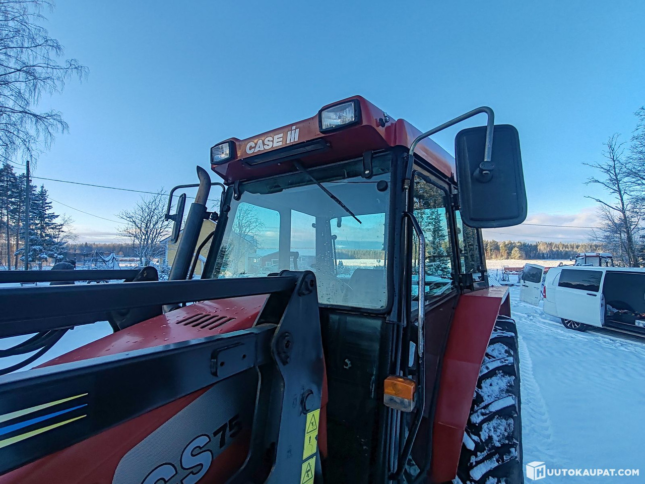 Case IH CS75 traktori etukuormaajalla, 3912H, 2003, Alajärvi - Tractor agricol: Foto 2 Case IH CS75 traktori etukuormaajalla, 3912H, 2003, Alajärvi - Tractor agricol: Foto 2
