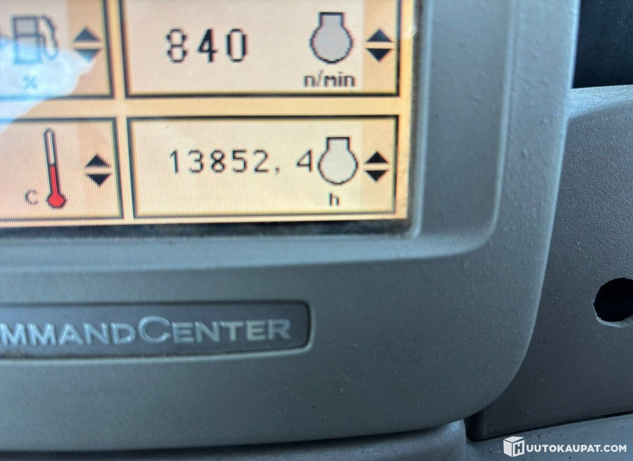 Tractor agricol John Deere 7530 Premium with large tyres, 2007 tractor, Ylivieska: Foto 19 Tractor agricol John Deere 7530 Premium with large tyres, 2007 tractor, Ylivieska: Foto 19