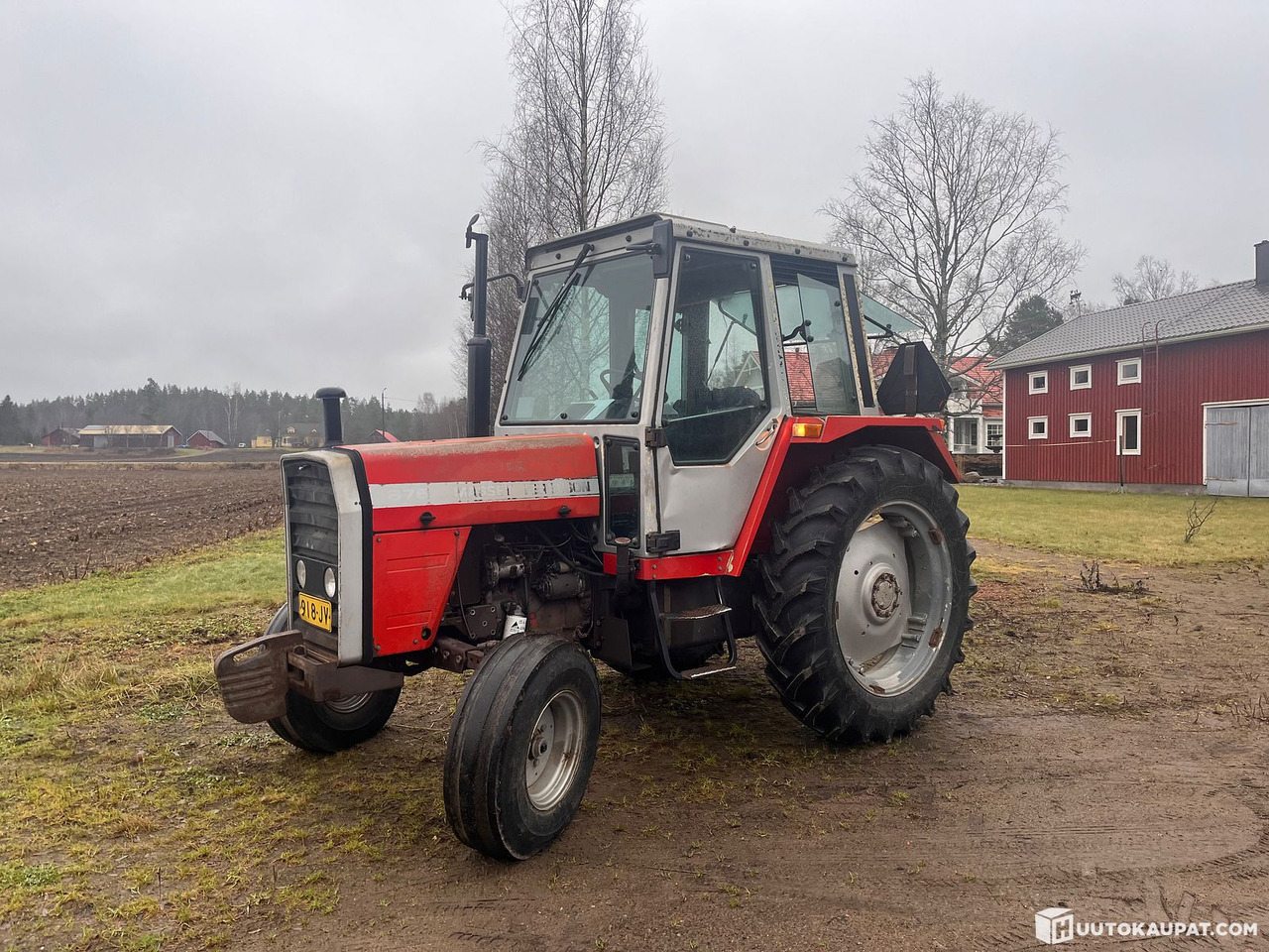 Massey Ferguson 675, tractor, 6,500 h, 1983, Hämeenlinna - Tractor agricol: Foto 1 Massey Ferguson 675, tractor, 6,500 h, 1983, Hämeenlinna - Tractor agricol: Foto 1