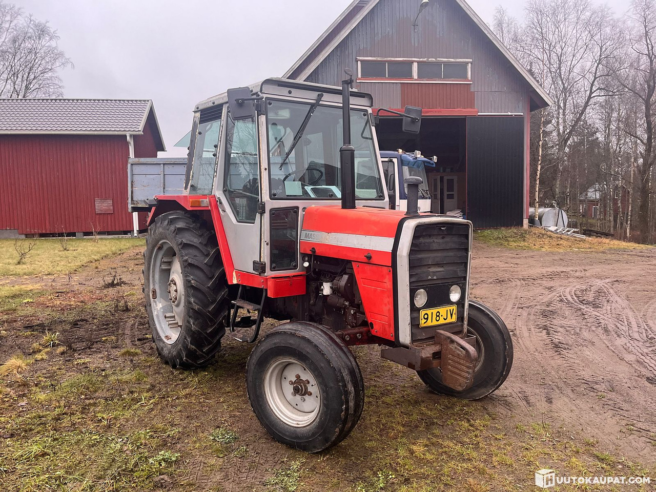 Massey Ferguson 675, tractor, 6,500 h, 1983, Hämeenlinna - Tractor agricol: Foto 2 Massey Ferguson 675, tractor, 6,500 h, 1983, Hämeenlinna - Tractor agricol: Foto 2
