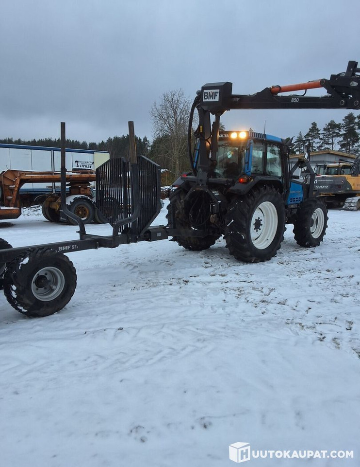 Tractor agricol Valmet 6800 + PMF 850 crane + trailer BMF 9T, Leppävirta: Foto 7 Tractor agricol Valmet 6800 + PMF 850 crane + trailer BMF 9T, Leppävirta: Foto 7