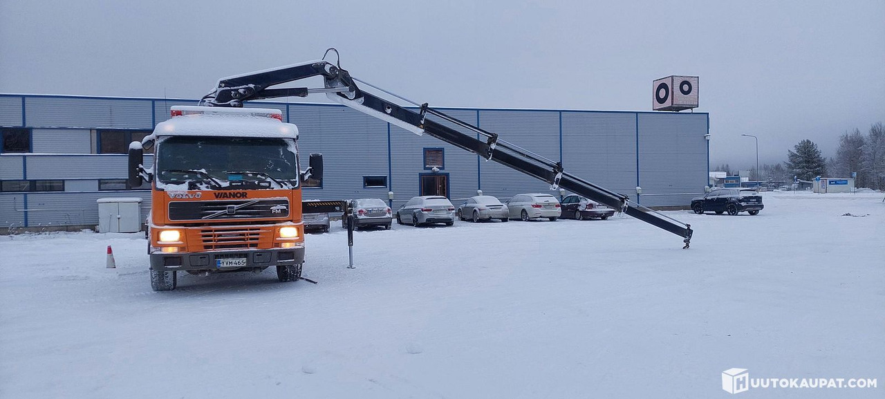 Volvo FM7, 1999, Kajaani - Camion platformă, Camion cu macara: Foto 3 Volvo FM7, 1999, Kajaani - Camion platformă, Camion cu macara: Foto 3