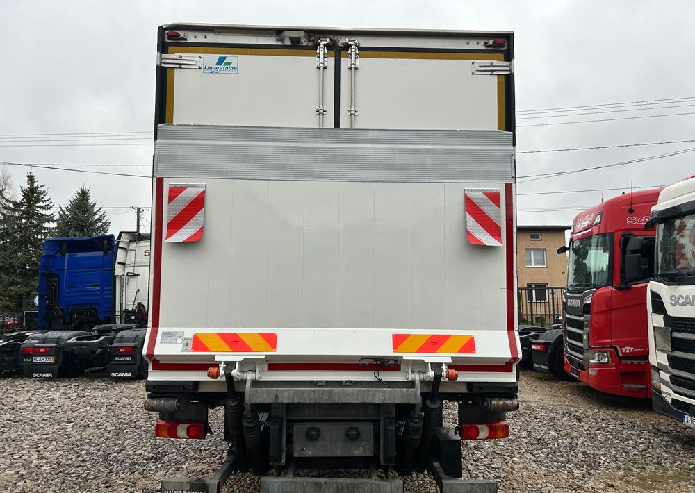 Mercedes-Benz Antos 1824 CARRIER SUPRA 1150 DRZWI + winda i drzwi boczne / 7.7m / z Holandii / KLIMA LEKKI / Axor man Tgm T1000-R THERMO King - Camion frigider: Foto 5 Mercedes-Benz Antos 1824 CARRIER SUPRA 1150 DRZWI + winda i drzwi boczne / 7.7m / z Holandii / KLIMA LEKKI / Axor man Tgm T1000-R THERMO King - Camion frigider: Foto 5