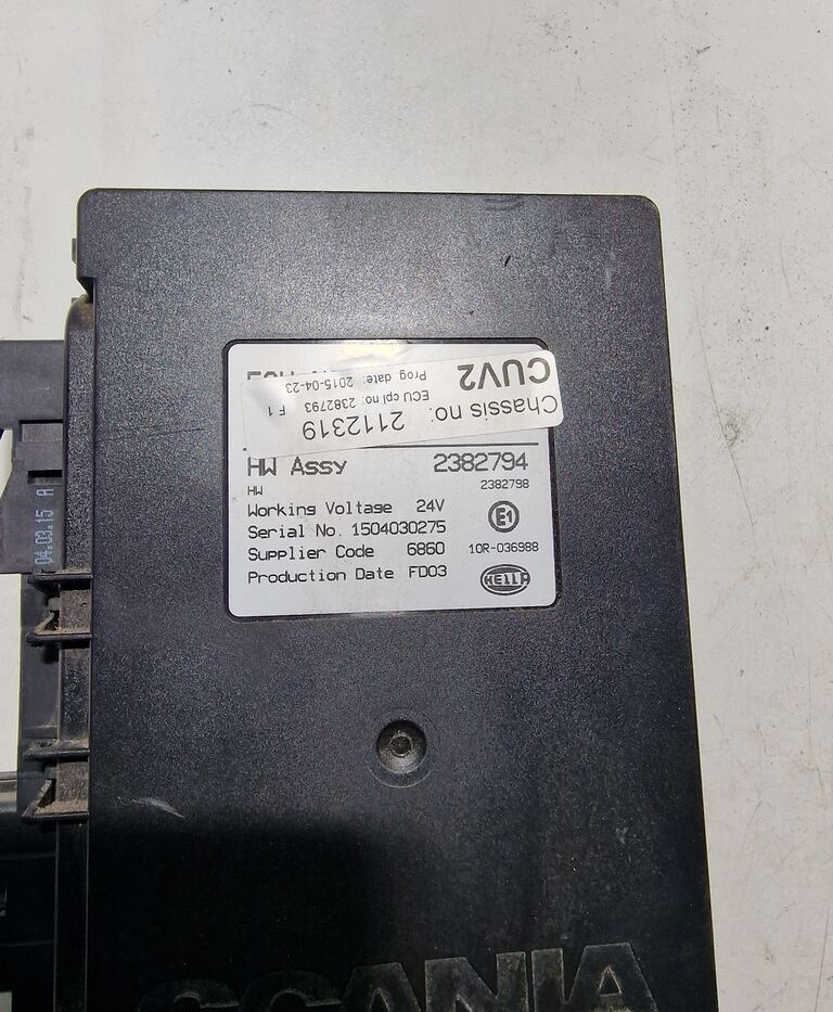 Scania Sterownik Świateł CUV2 R EURO6 2382793 Scania Sterownik Świateł CUV2 Scania R EURO6 2382793 truck - Calculator de bord pentru Camion: Foto 3 Scania Sterownik Świateł CUV2 R EURO6 2382793 Scania Sterownik Świateł CUV2 Scania R EURO6 2382793 truck - Calculator de bord pentru Camion: Foto 3