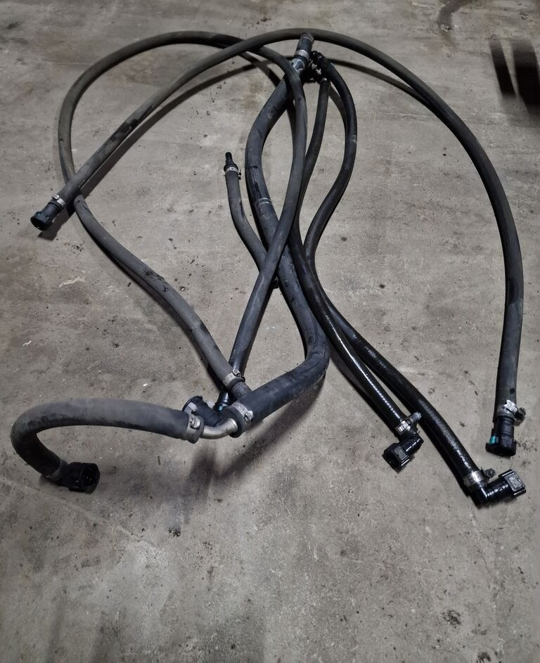 Scania Zbiornik kompletny Smok Ssak AdBlue R Euro6 2173142 2140808 Scania Zbiornik kompletny Smok Ssak AdBlue Scania R Euro6 2173142 2140808 truck - Rezervor pentru AdBlue pentru Camion: Foto 2 Scania Zbiornik kompletny Smok Ssak AdBlue R Euro6 2173142 2140808 Scania Zbiornik kompletny Smok Ssak AdBlue Scania R Euro6 2173142 2140808 truck - Rezervor pentru AdBlue pentru Camion: Foto 2