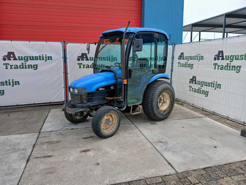 New Holland TC 27 - Tractor agricol: Foto 3 New Holland TC 27 - Tractor agricol: Foto 3