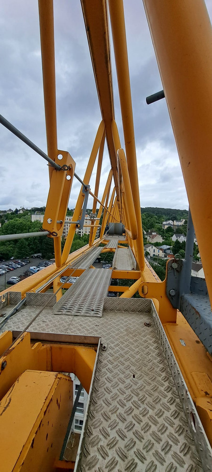 Liebherr 250EC-B12 Litronic - Macara turn: Foto 2 Liebherr 250EC-B12 Litronic - Macara turn: Foto 2