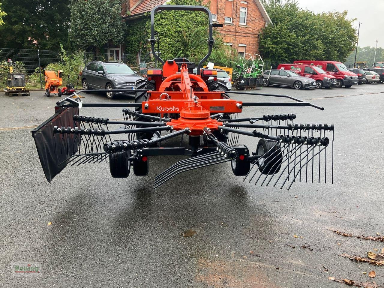 Kubota RA1035 - Maşină de întors fânul: Foto 2 Kubota RA1035 - Maşină de întors fânul: Foto 2