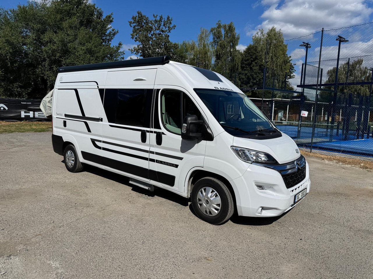 ADRIA Twin 600 SP - Camper van: Foto 1 ADRIA Twin 600 SP - Camper van: Foto 1