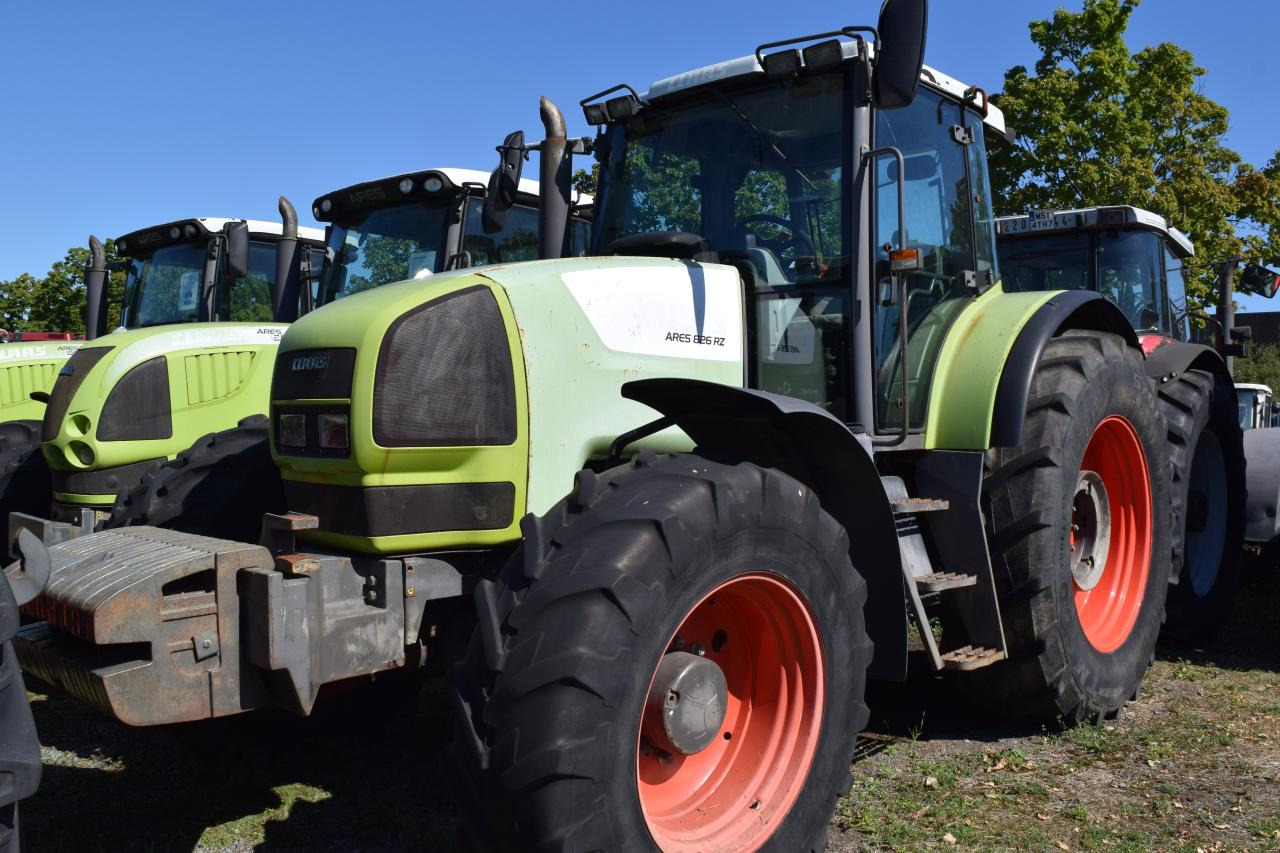 CLAAS Ares 826 RZ - Tractor agricol: Foto 1 CLAAS Ares 826 RZ - Tractor agricol: Foto 1