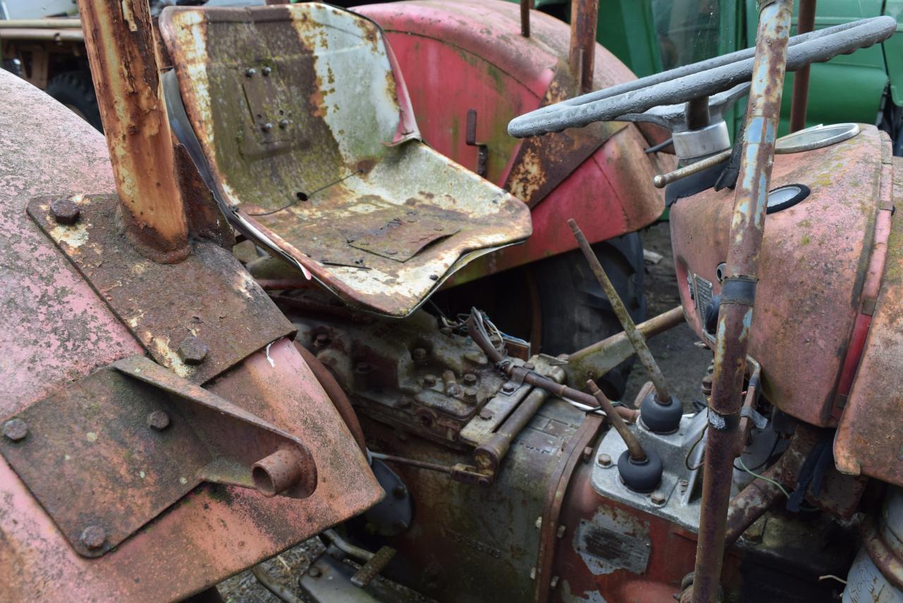 Massey Ferguson MF 35 - Tractor agricol: Foto 4 Massey Ferguson MF 35 - Tractor agricol: Foto 4