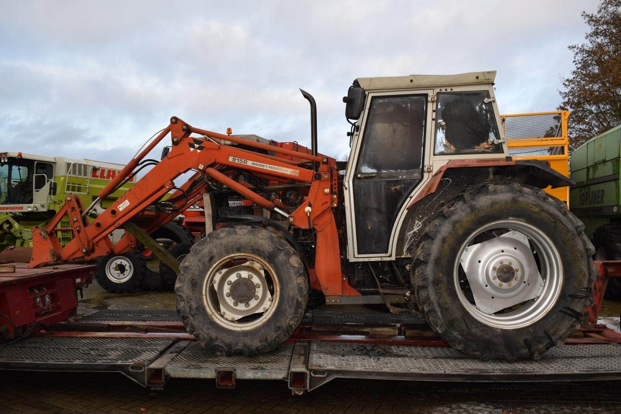 Massey Ferguson MF 390 T *Brandschaden* - Tractor agricol: Foto 1 Massey Ferguson MF 390 T *Brandschaden* - Tractor agricol: Foto 1