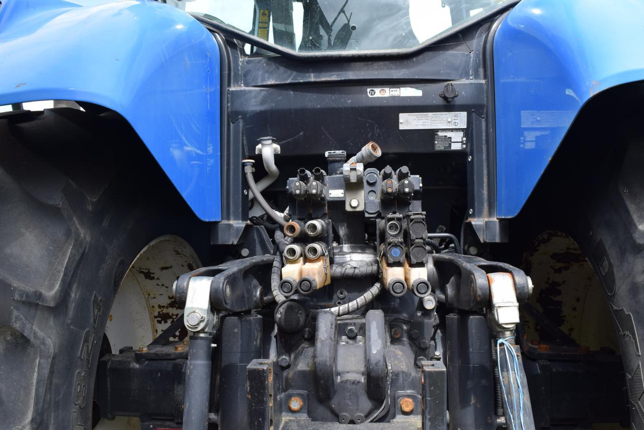 New Holland T 7040 - Tractor agricol: Foto 5 New Holland T 7040 - Tractor agricol: Foto 5