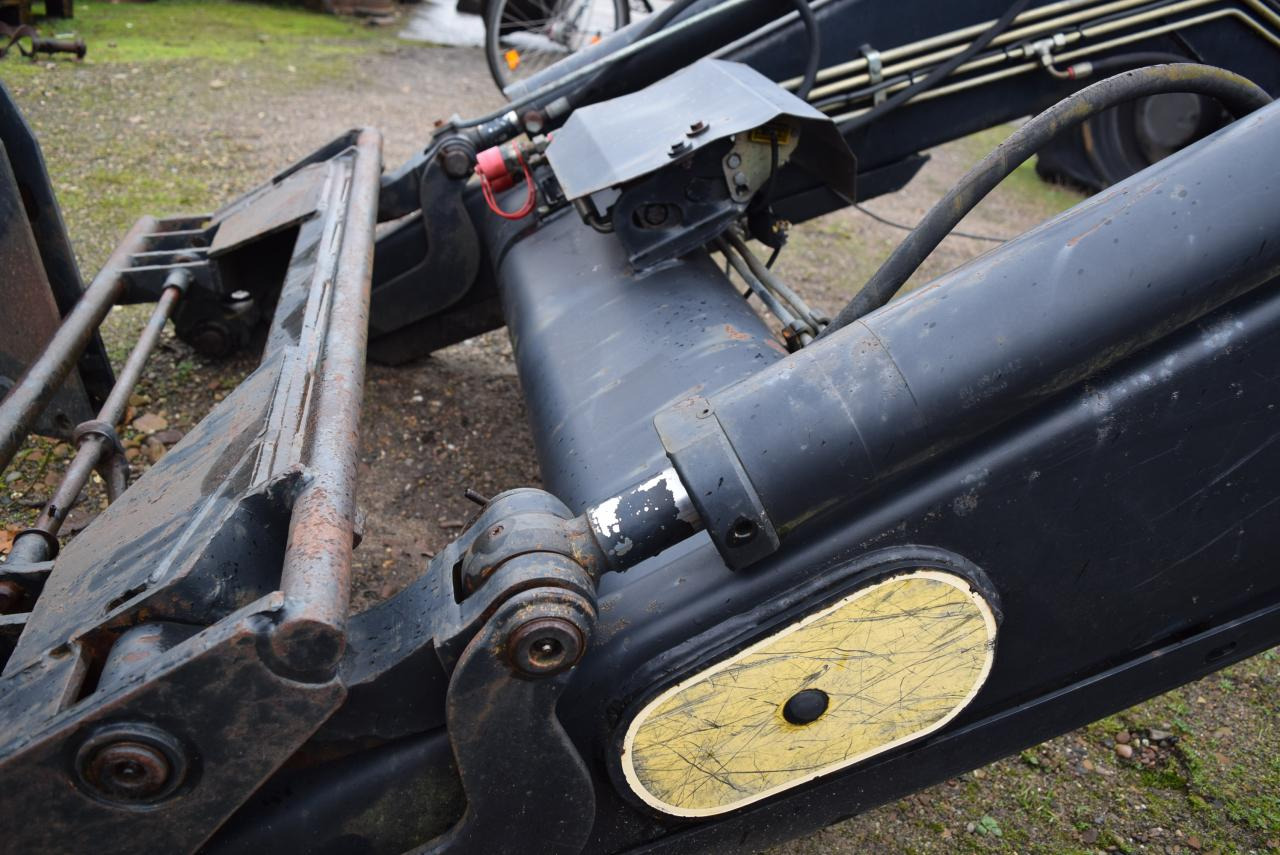 Stoll Robust F71 - Încarcator frontal pentru tractor: Foto 4 Stoll Robust F71 - Încarcator frontal pentru tractor: Foto 4