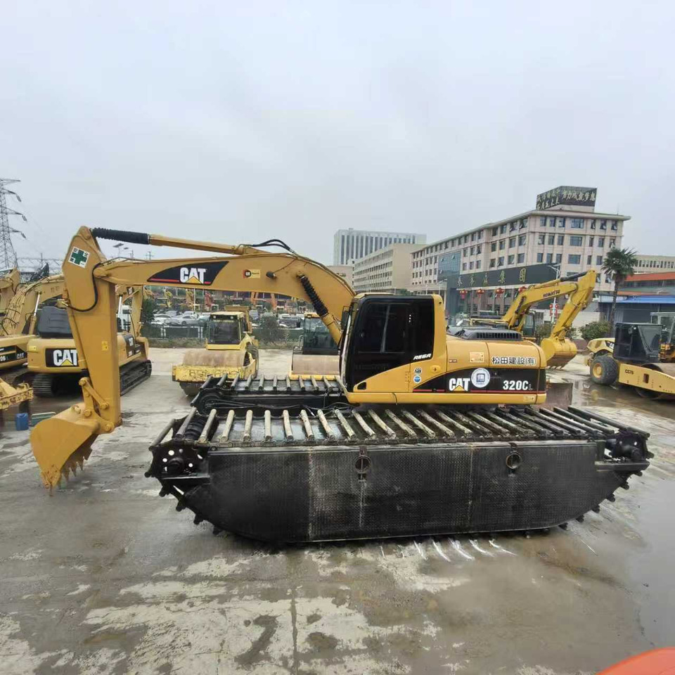 Excavator plutitoare CAT 320C: Foto 7 Excavator plutitoare CAT 320C: Foto 7