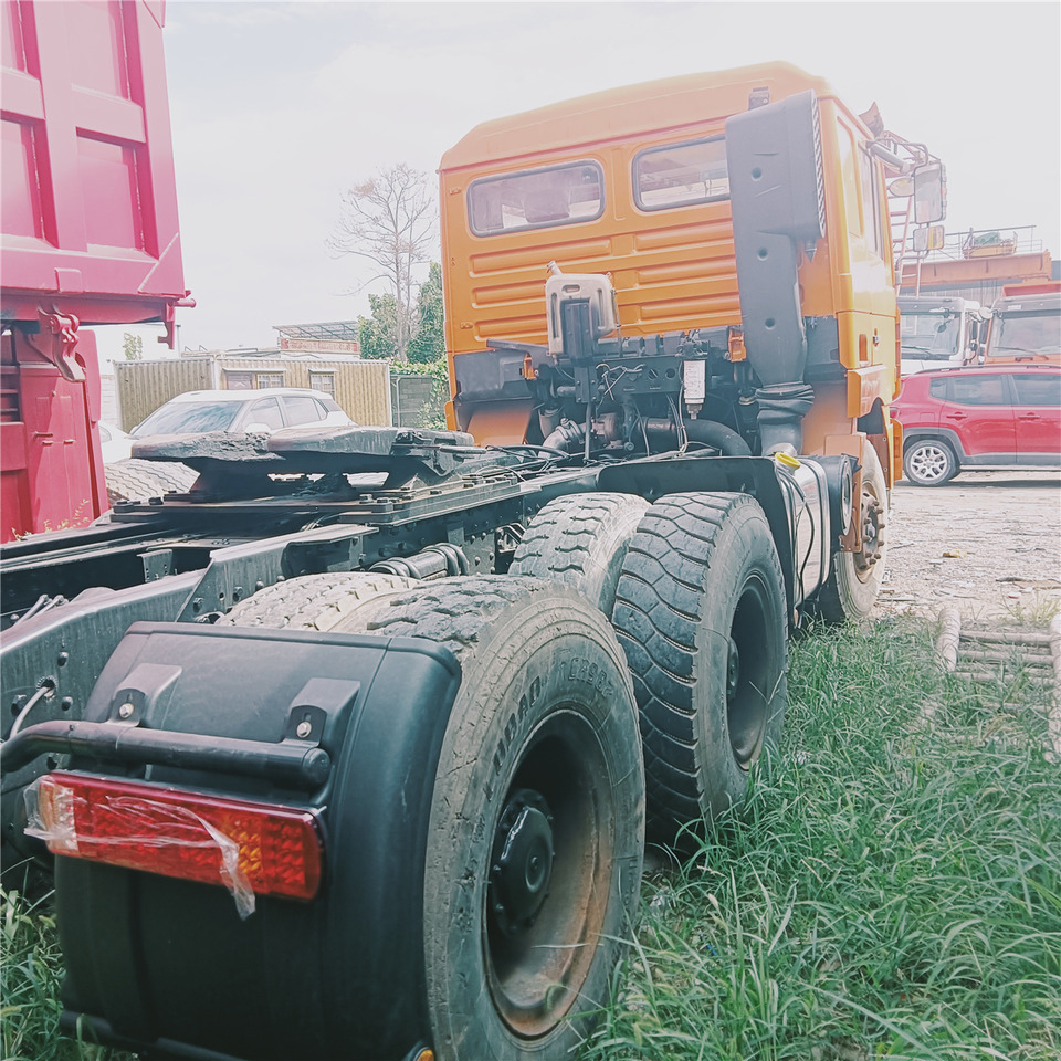 SHACMAN F3000 - Cap tractor: Foto 3 SHACMAN F3000 - Cap tractor: Foto 3