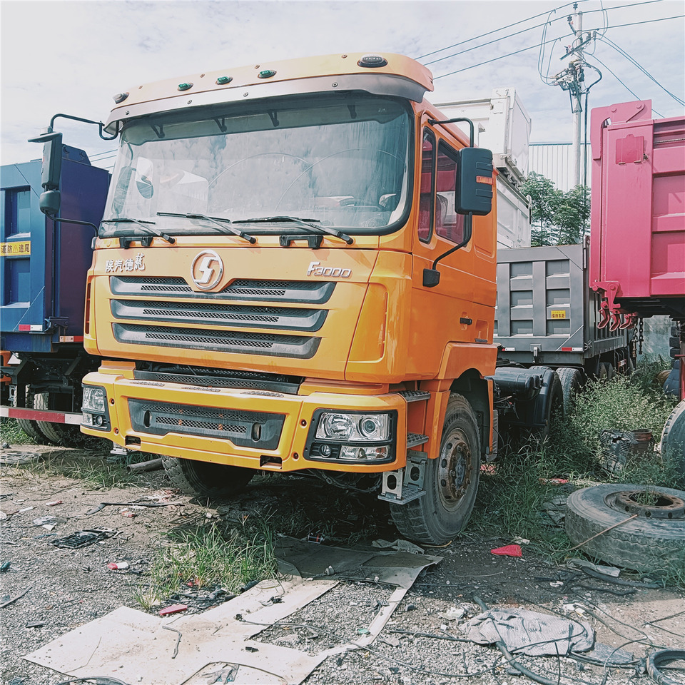 SHACMAN F3000 - Cap tractor: Foto 2 SHACMAN F3000 - Cap tractor: Foto 2