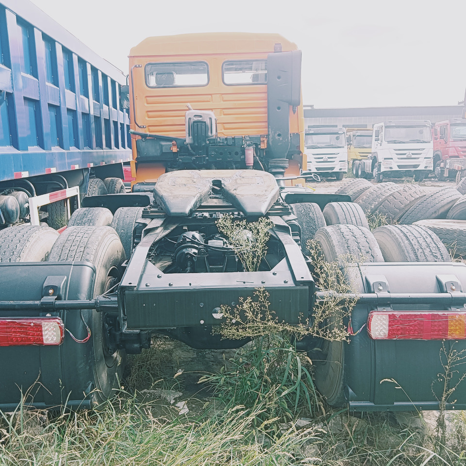 SHACMAN F3000 - Cap tractor: Foto 4 SHACMAN F3000 - Cap tractor: Foto 4