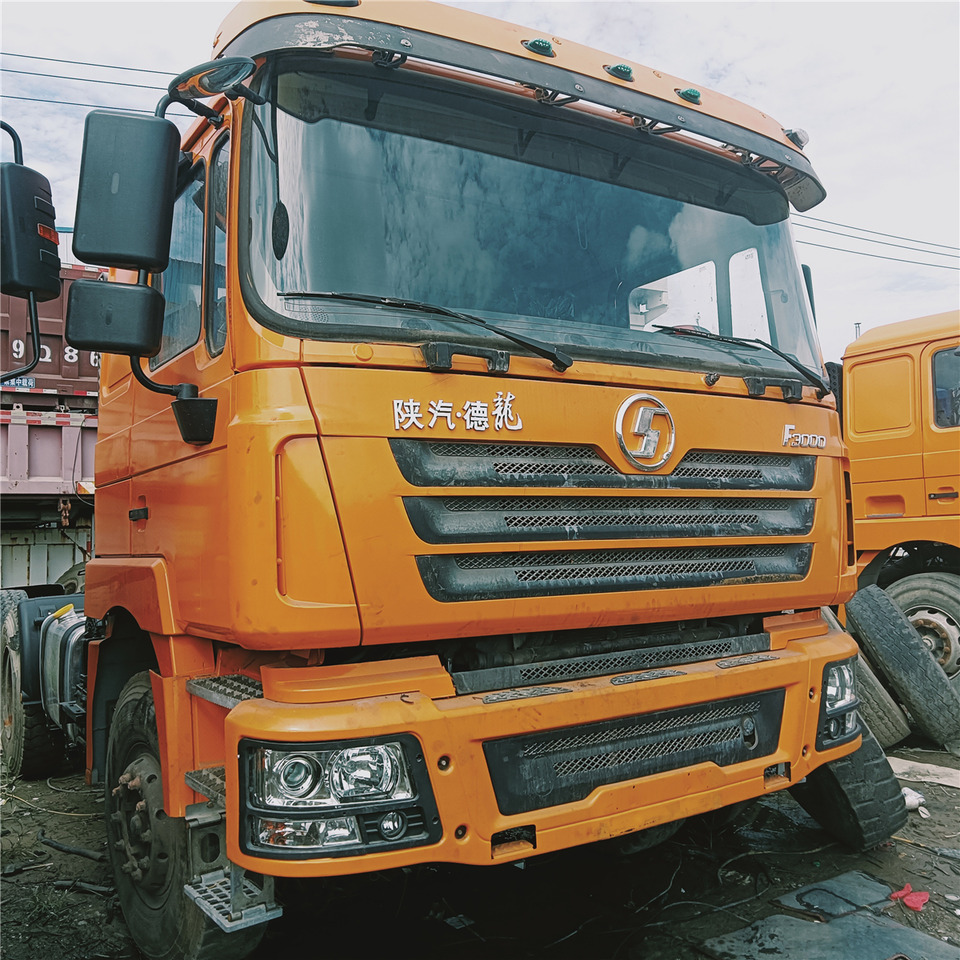 SHACMAN F3000 trailer head - Cap tractor: Foto 2 SHACMAN F3000 trailer head - Cap tractor: Foto 2
