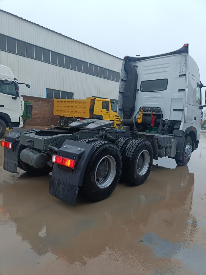 SINOTRUK HOWO A7 - Cap tractor: Foto 3 SINOTRUK HOWO A7 - Cap tractor: Foto 3