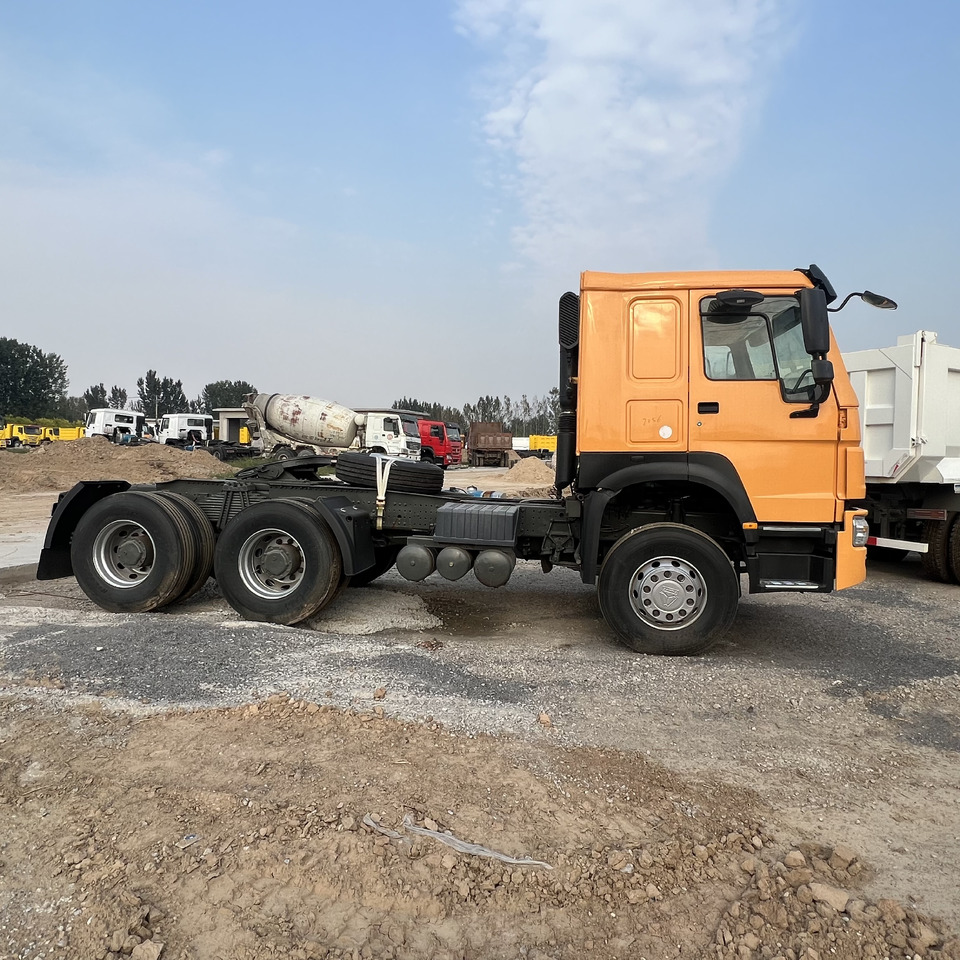 SINOTRUK HOWO - Cap tractor: Foto 3 SINOTRUK HOWO - Cap tractor: Foto 3