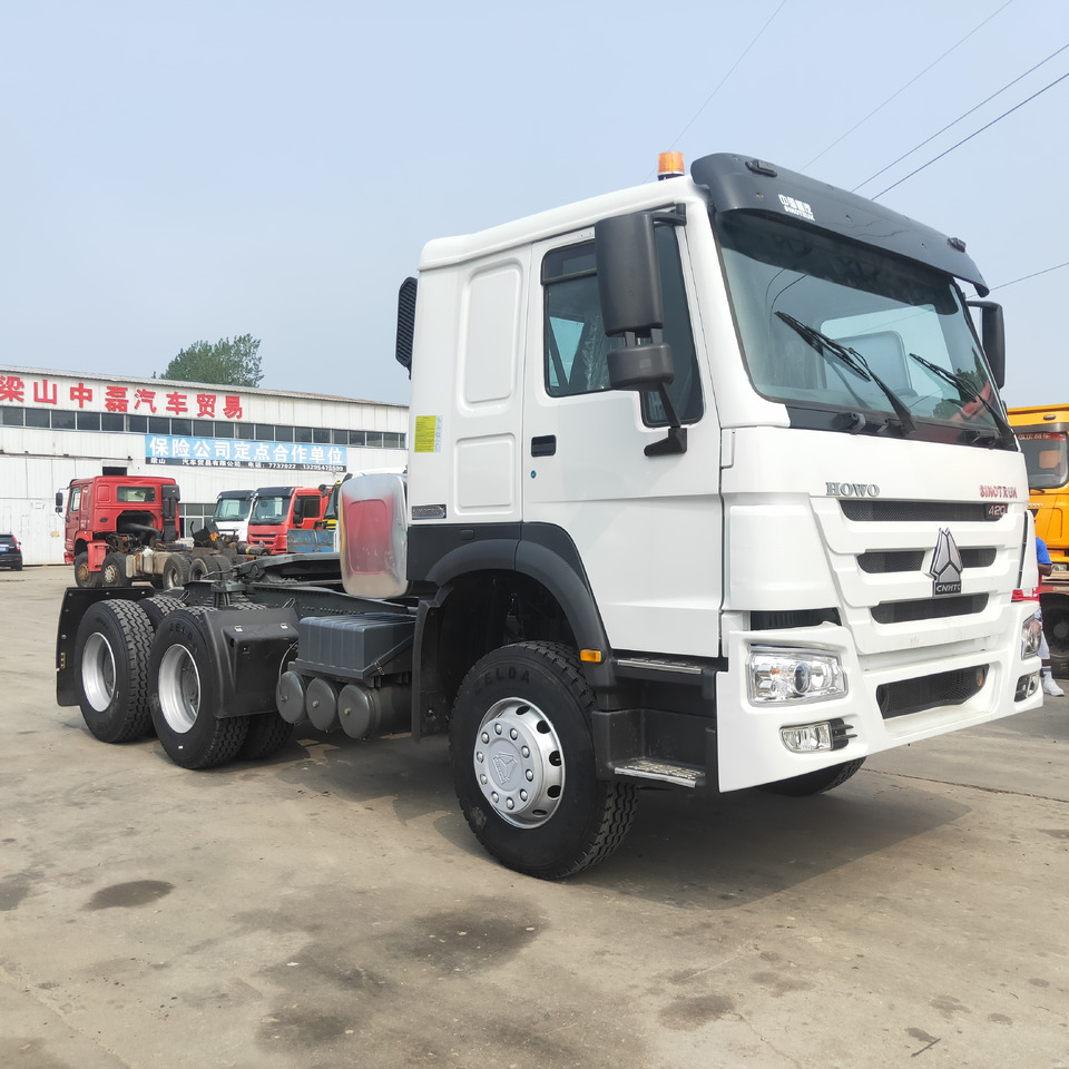 SINOTRUK HOWO - Cap tractor: Foto 1 SINOTRUK HOWO - Cap tractor: Foto 1