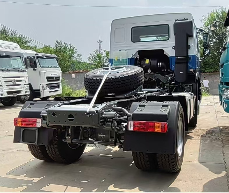 SINOTRUK HOWO - Cap tractor: Foto 3 SINOTRUK HOWO - Cap tractor: Foto 3