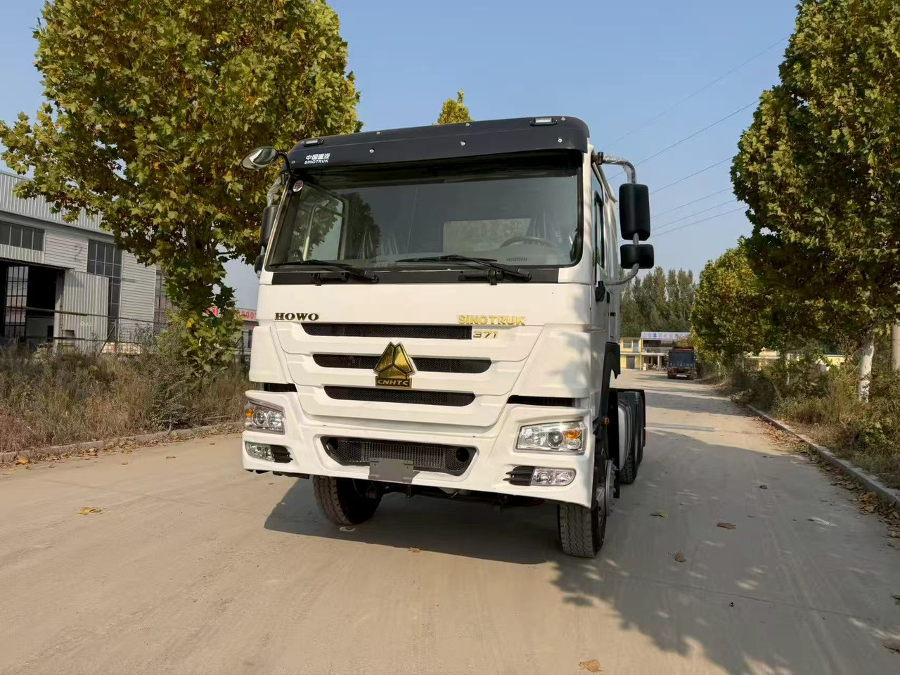 SINOTRUK HOWO tractor - Cap tractor: Foto 2 SINOTRUK HOWO tractor - Cap tractor: Foto 2