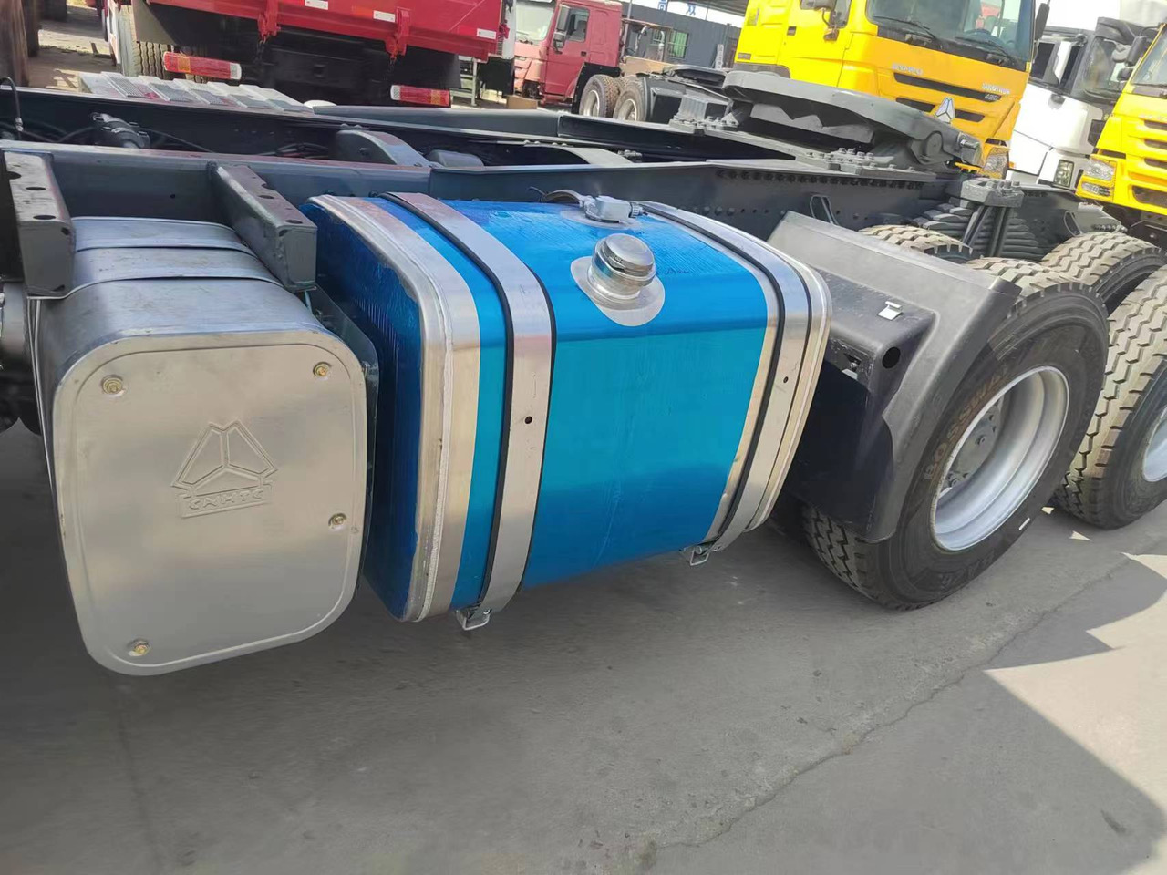 SINOTRUK HOWO trailer head - Cap tractor: Foto 5 SINOTRUK HOWO trailer head - Cap tractor: Foto 5