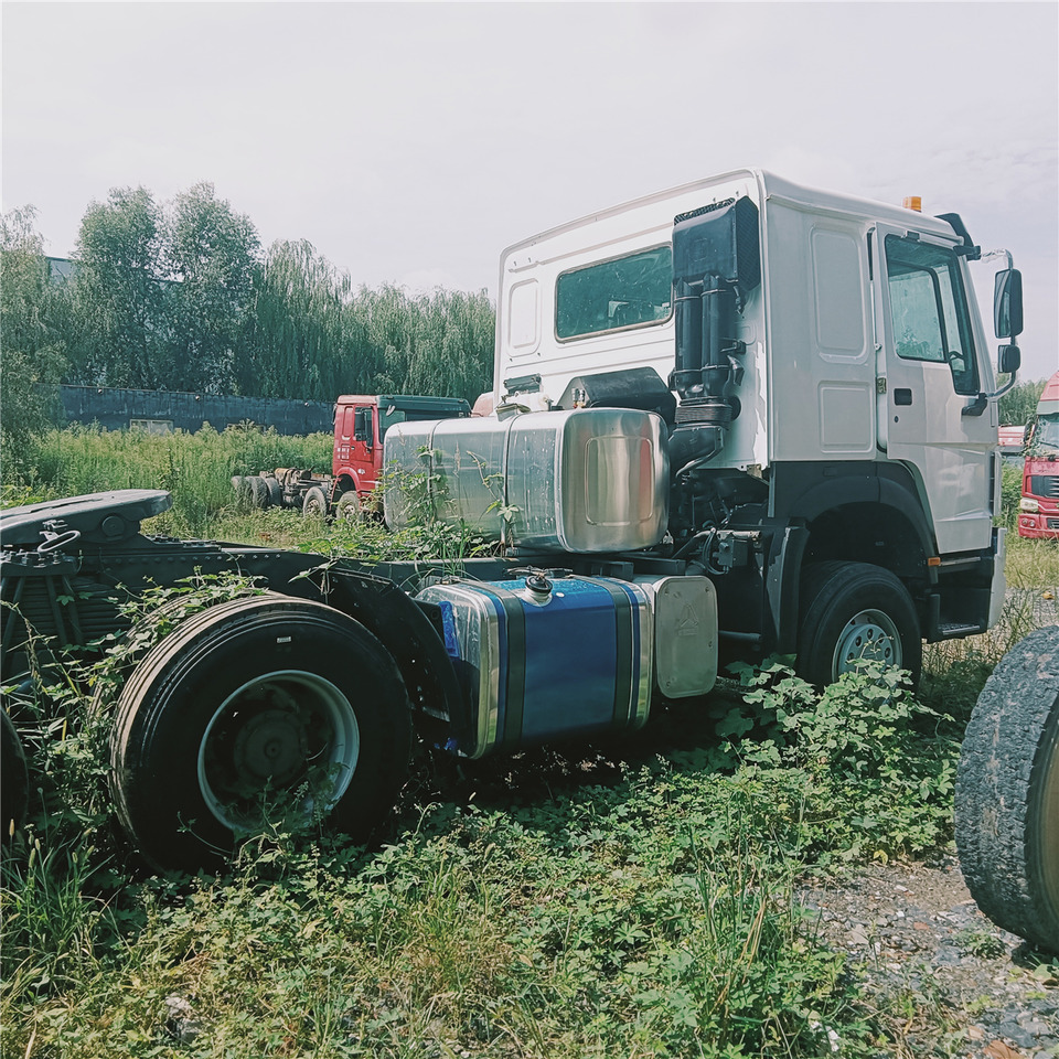 SINOTRUK HOWO trailer head - Cap tractor: Foto 5 SINOTRUK HOWO trailer head - Cap tractor: Foto 5