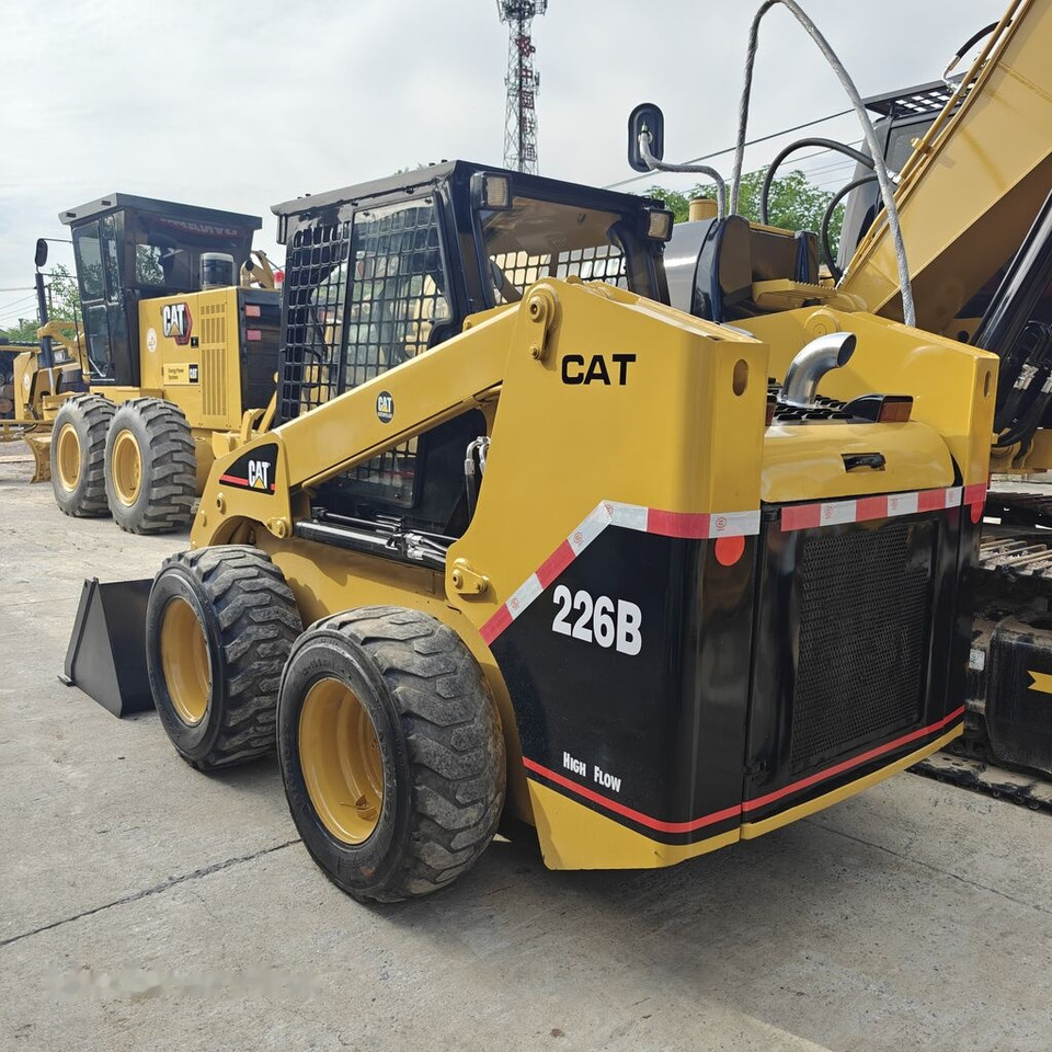 Caterpillar 226B - Mini încărcător: Foto 3 Caterpillar 226B - Mini încărcător: Foto 3